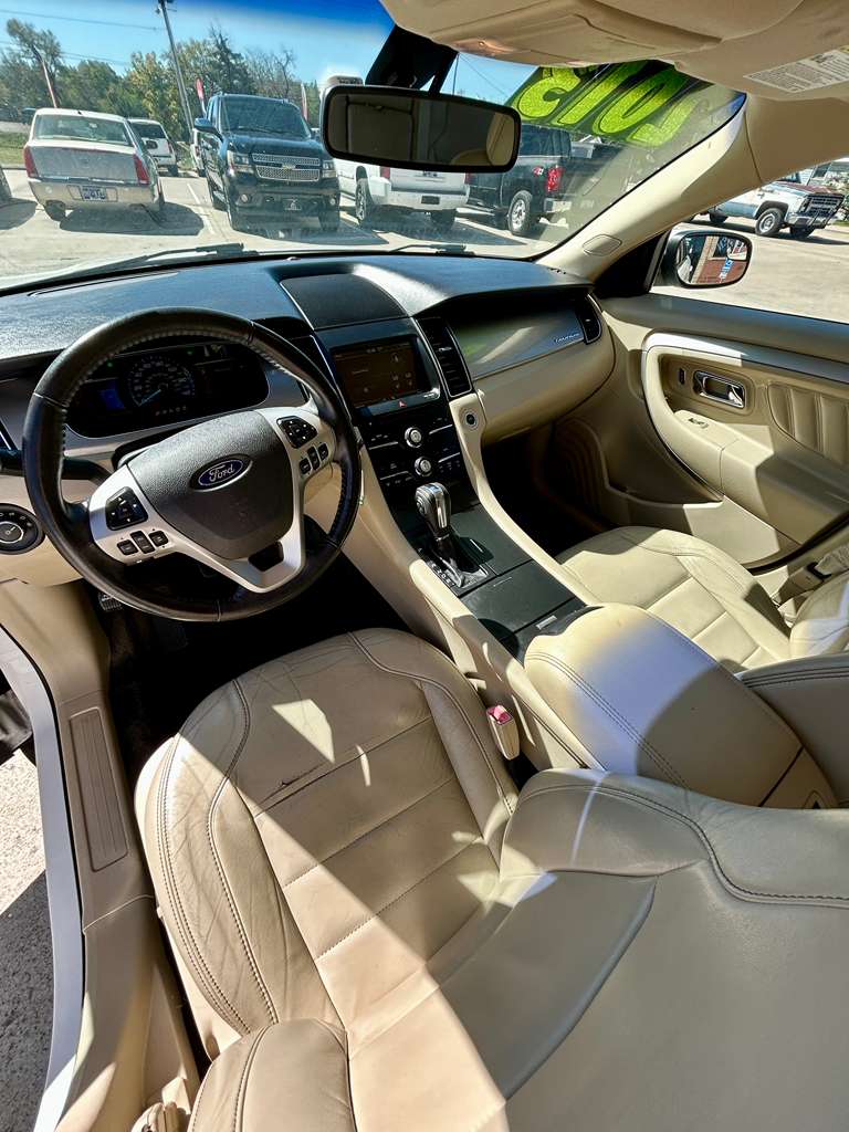 2013 Ford Taurus SEL