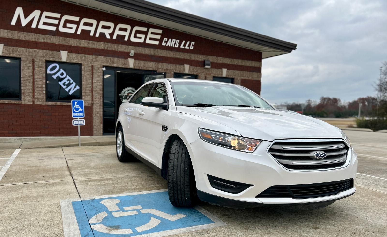 2015 Ford Taurus SEL