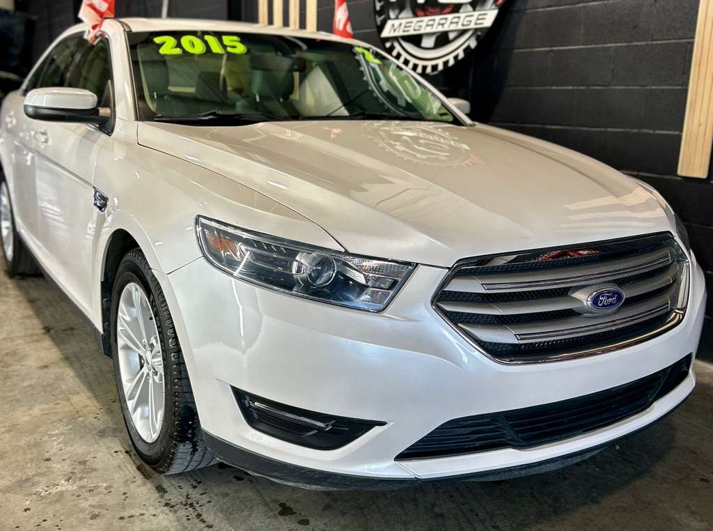 2015 Ford Taurus SEL