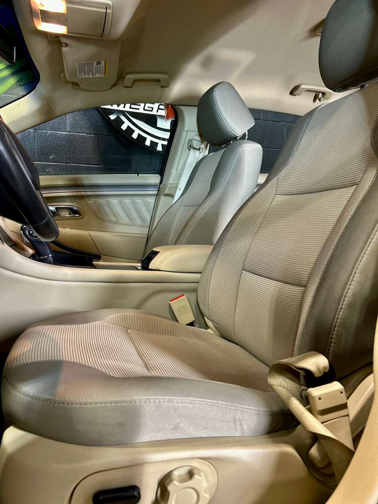 2015 Ford Taurus SEL