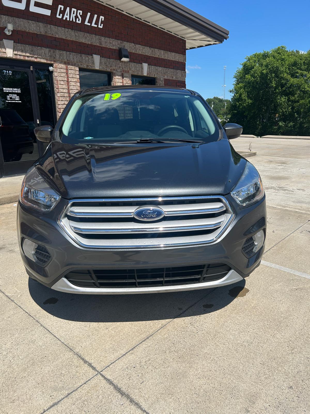 FORD ESCAPE SE
